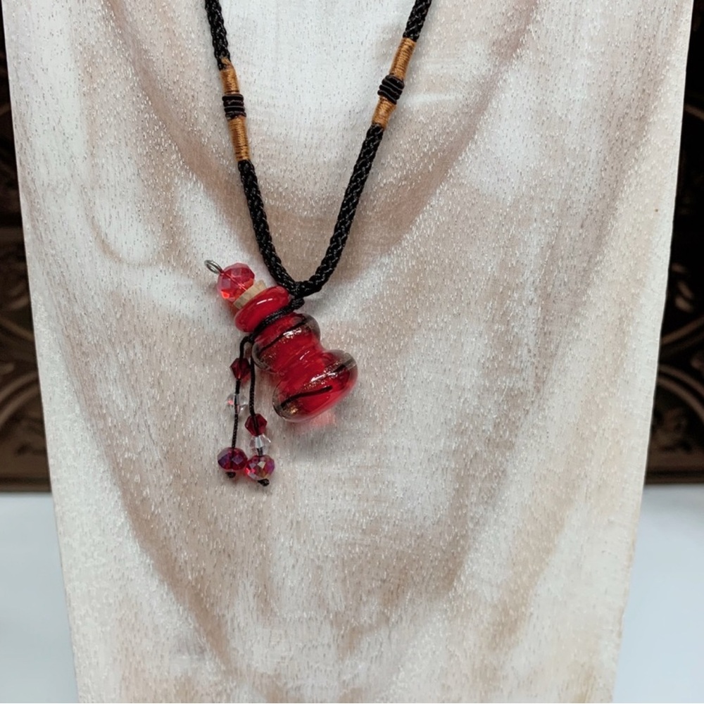 Elegant Red Glass Pendant Necklace for Essentials Oils